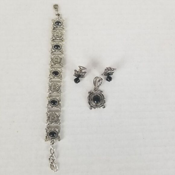 Black and‎ Silver 3-Piece Jewelry Set - Picture 1 of 11